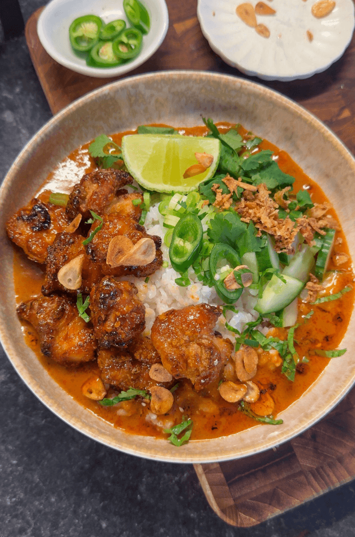 Crispy Airfry Chicken Bites with Panang Curry Brothy Rice
